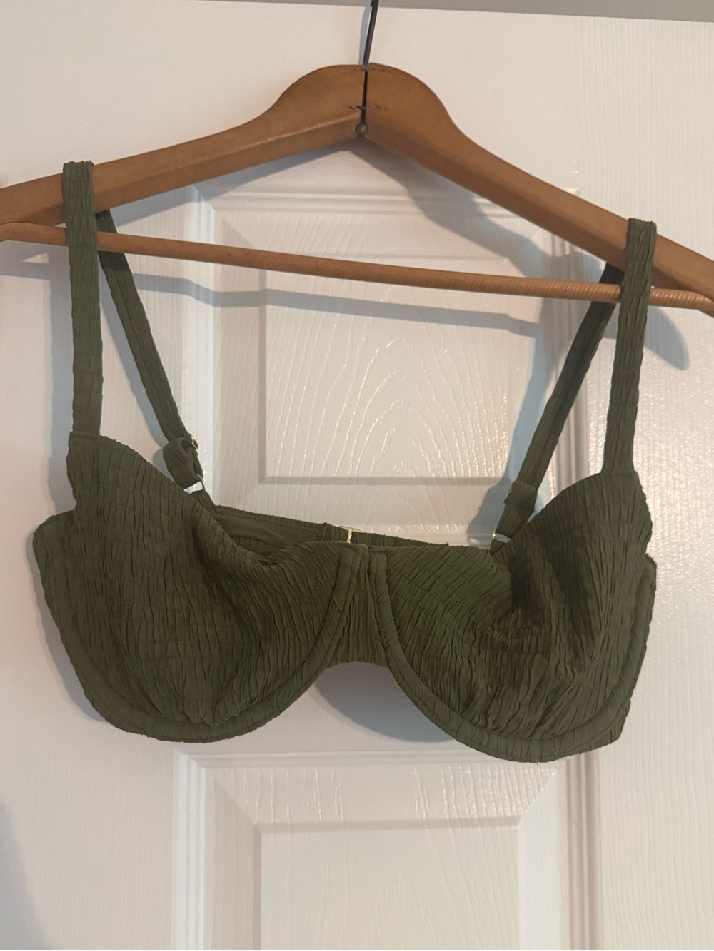 Abercrombie and Fitch Curve Live Olive Green Bikini Top XS NWOT